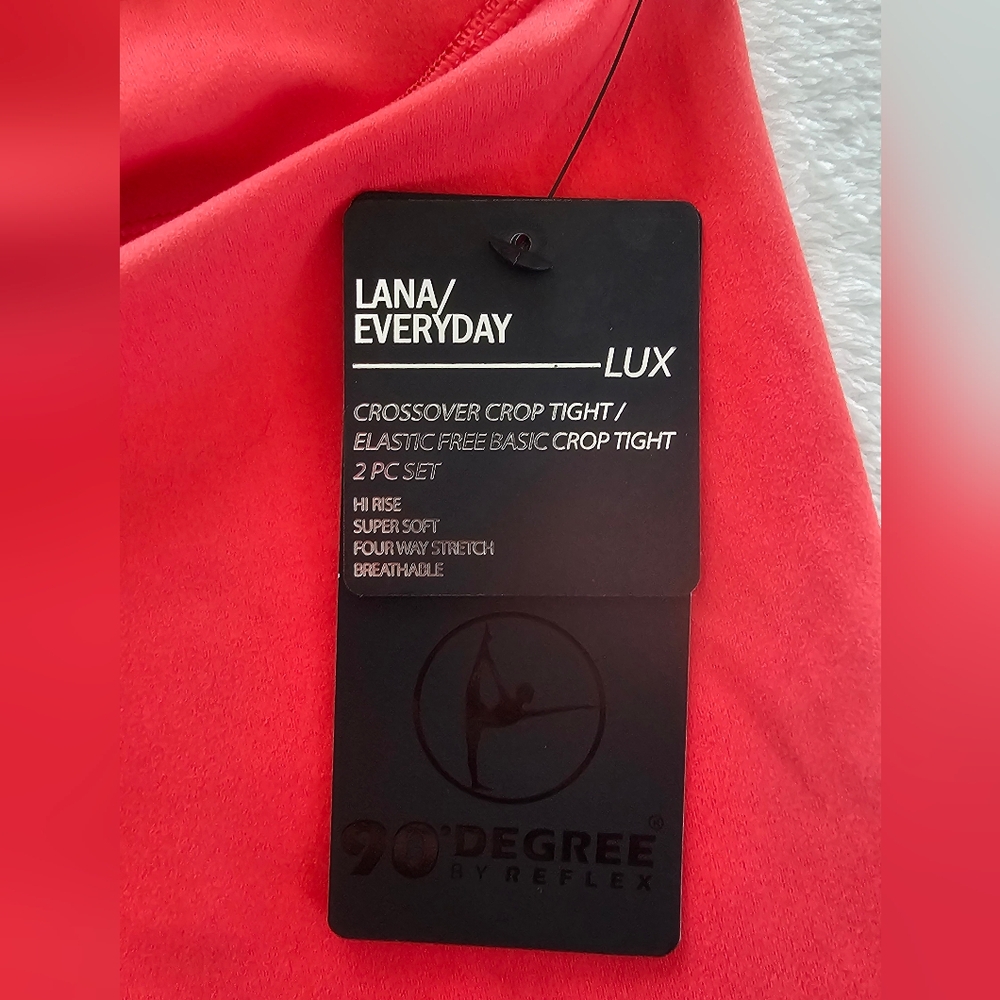 Crossover crop tight elastic Free basic crop type… - image 3